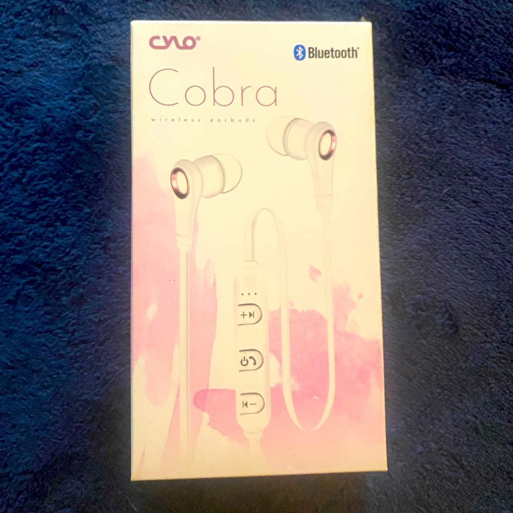 NWOT Cobra Bluetooth Earbuds